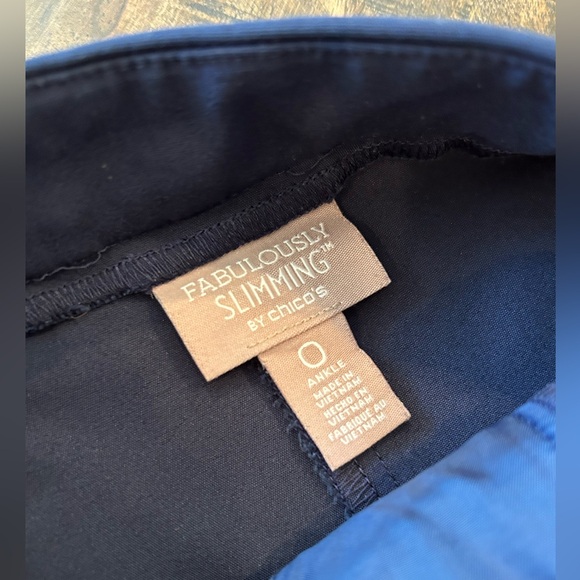Chico’s Fabulously Slimming Pants Navy Blue Chicos Size 0, size 6 - Picture 2 of 6